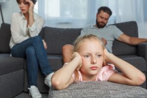 離婚を通じて子供たちを助ける方法