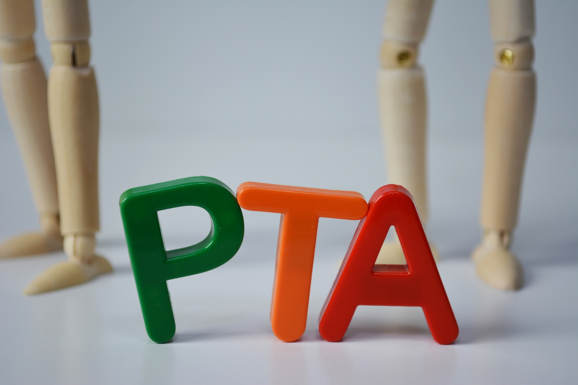 大手旅行会社が「PTA業務代行サービス」開始。「それって、本当に必要？」保護者ら疑問